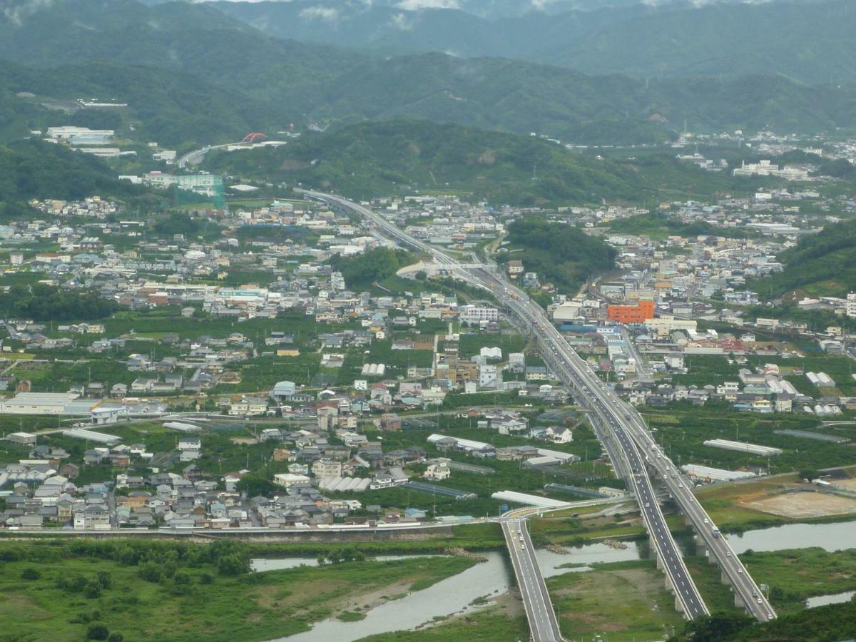 Business Hotel Top Inn Kagurano Wakayama Exterior foto